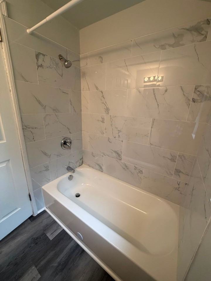 105 Locust St - Photo 7 of 8