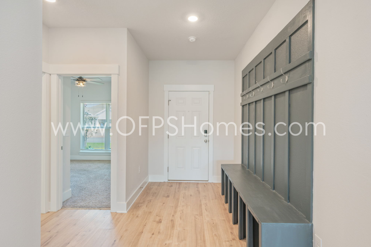 6020 Forest Bay Ave - Photo 5 of 46