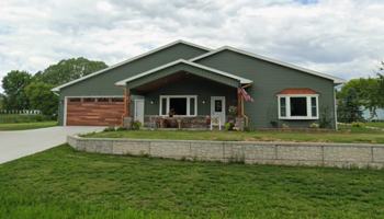 featured image of 661 E River Dr
