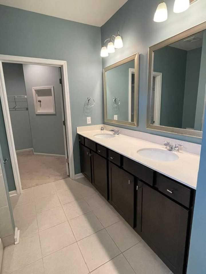 802 Destiny Dr - Photo 2 of 13