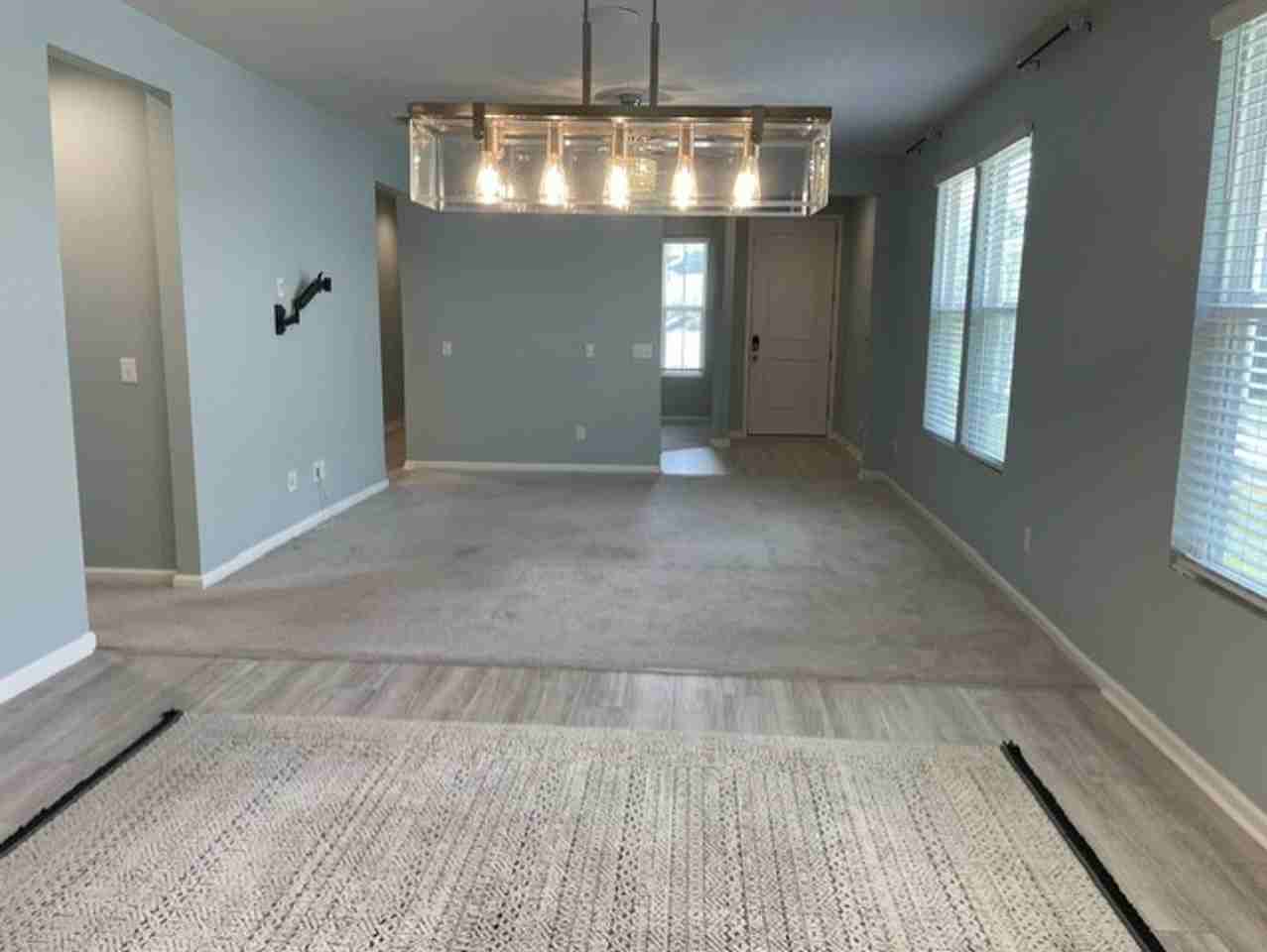 802 Destiny Dr - Photo 4 of 13