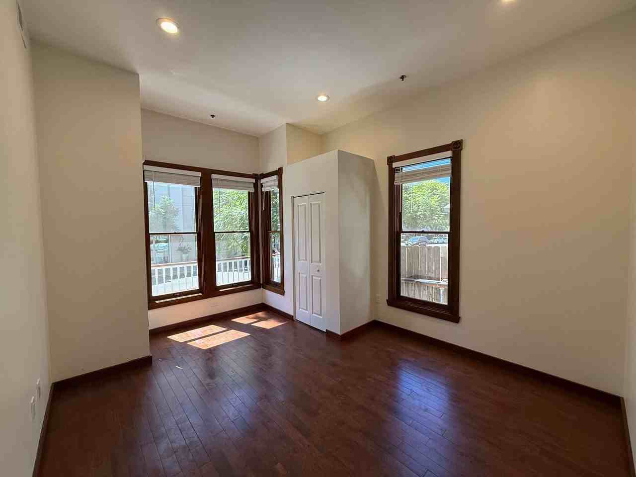 230 W Cedar St - Photo 2 of 9
