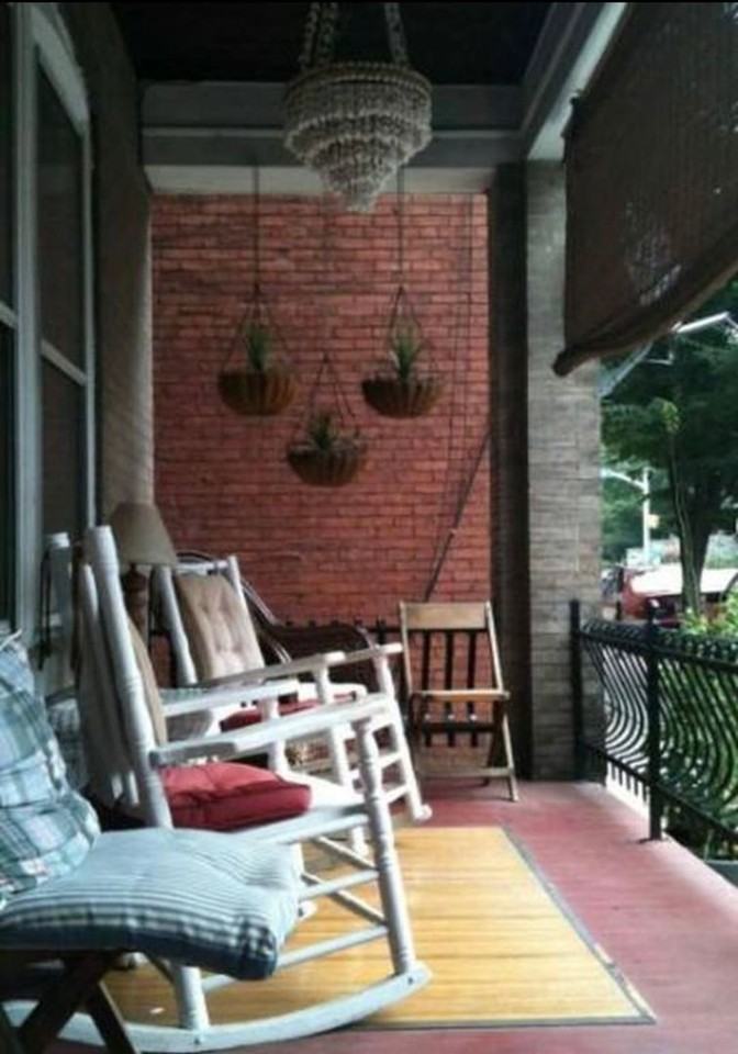 147 E Chestnut St - Photo 2 of 21