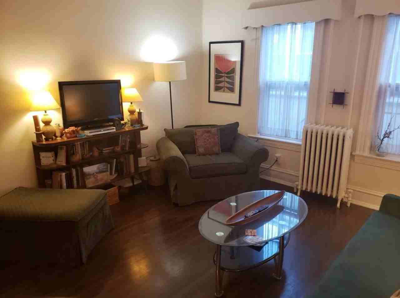 147 E Chestnut St - Photo 5 of 21