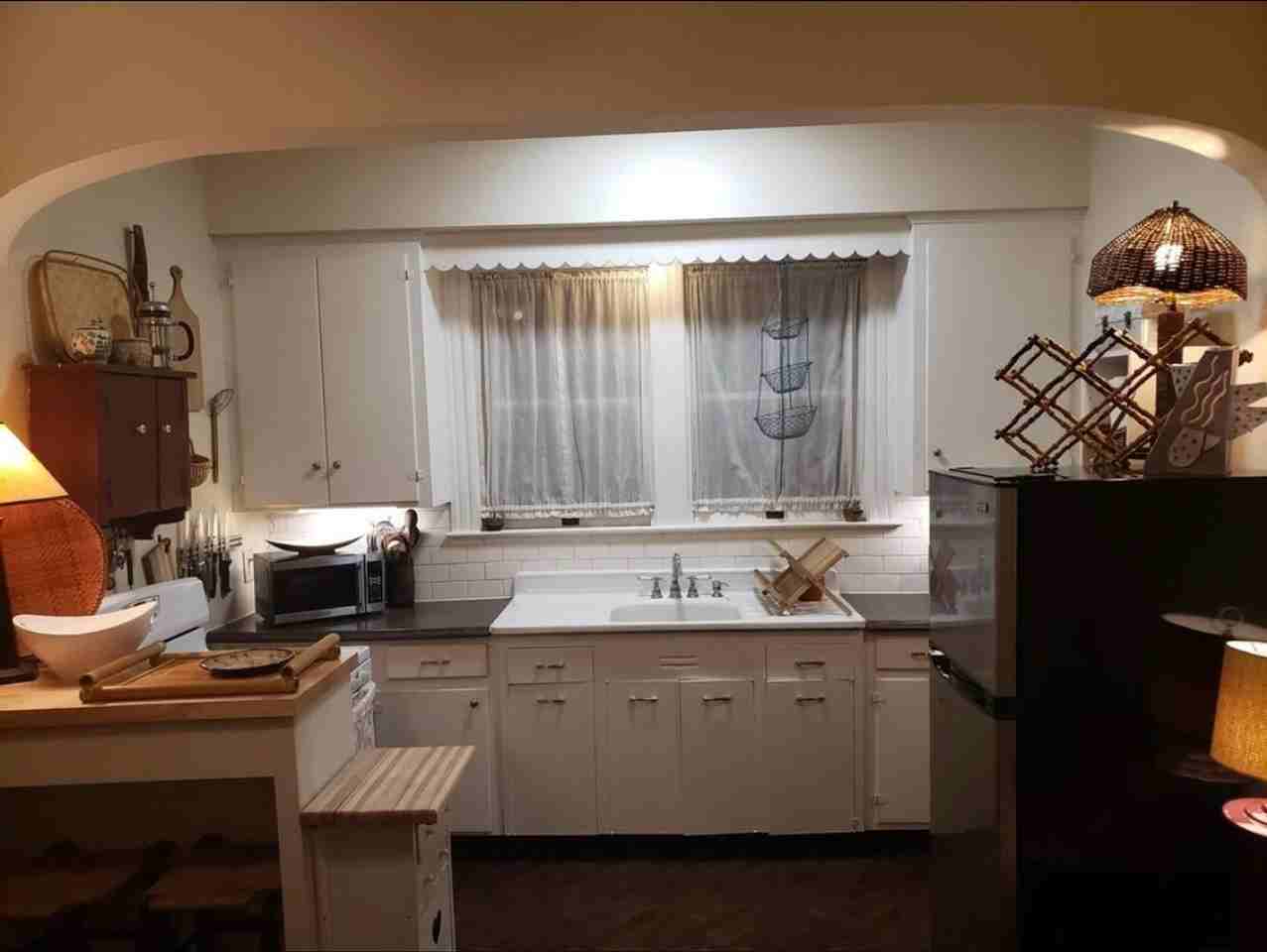 147 E Chestnut St - Photo 7 of 21