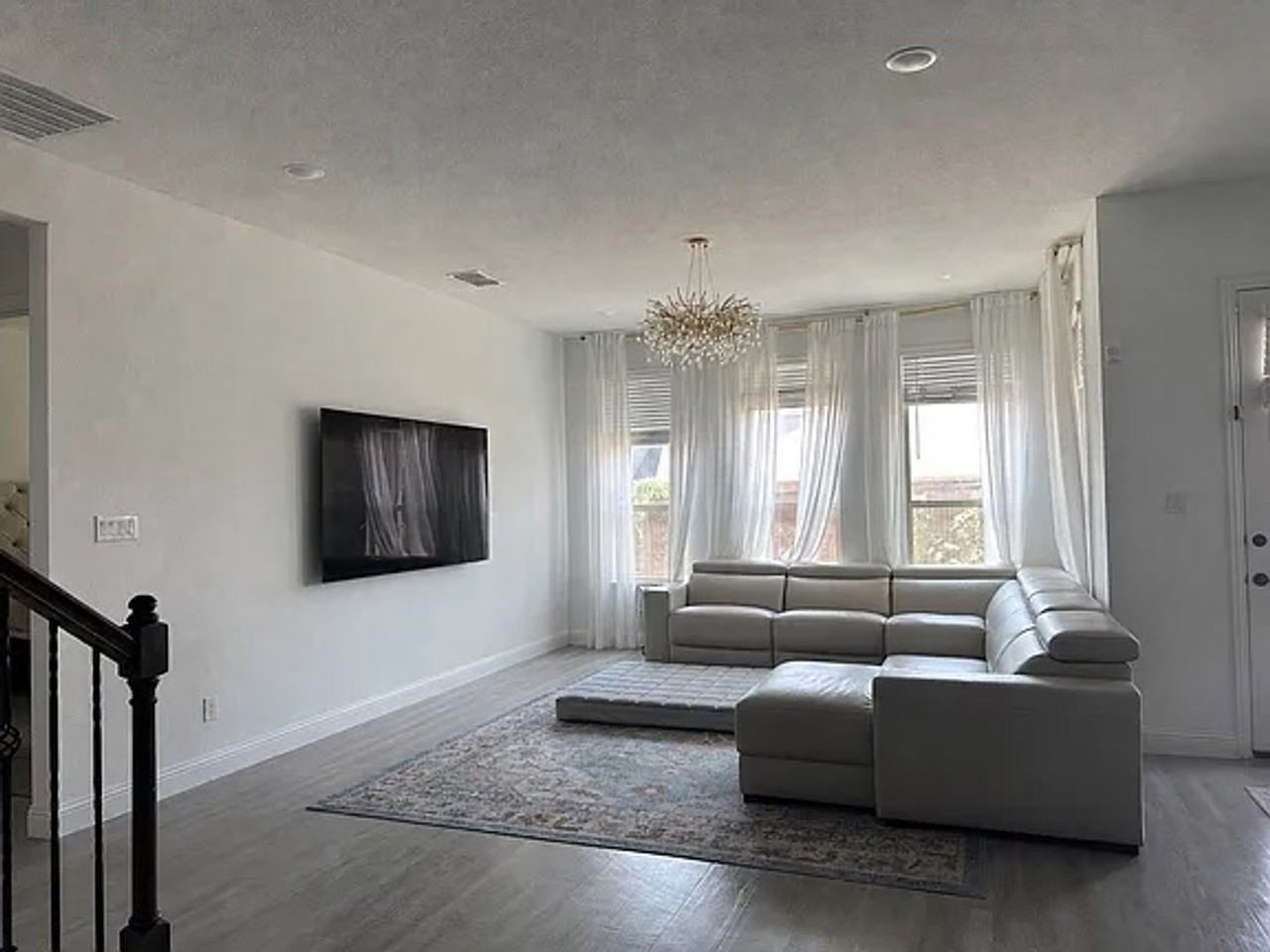 1516 White Water Way - Photo 3 of 29