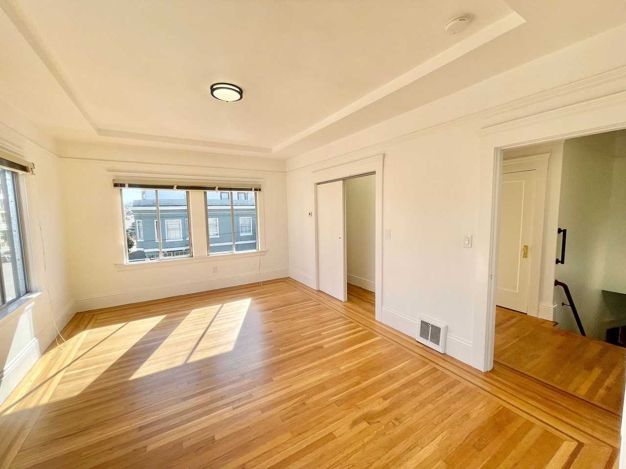 1305 27th Ave - Photo 4 of 20