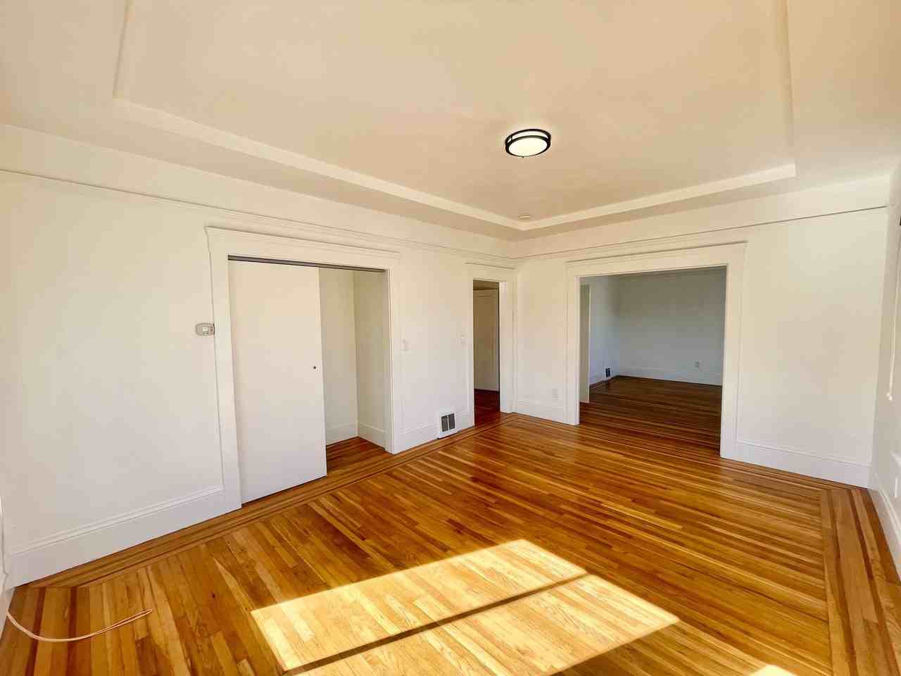 1305 27th Ave - Photo 5 of 20