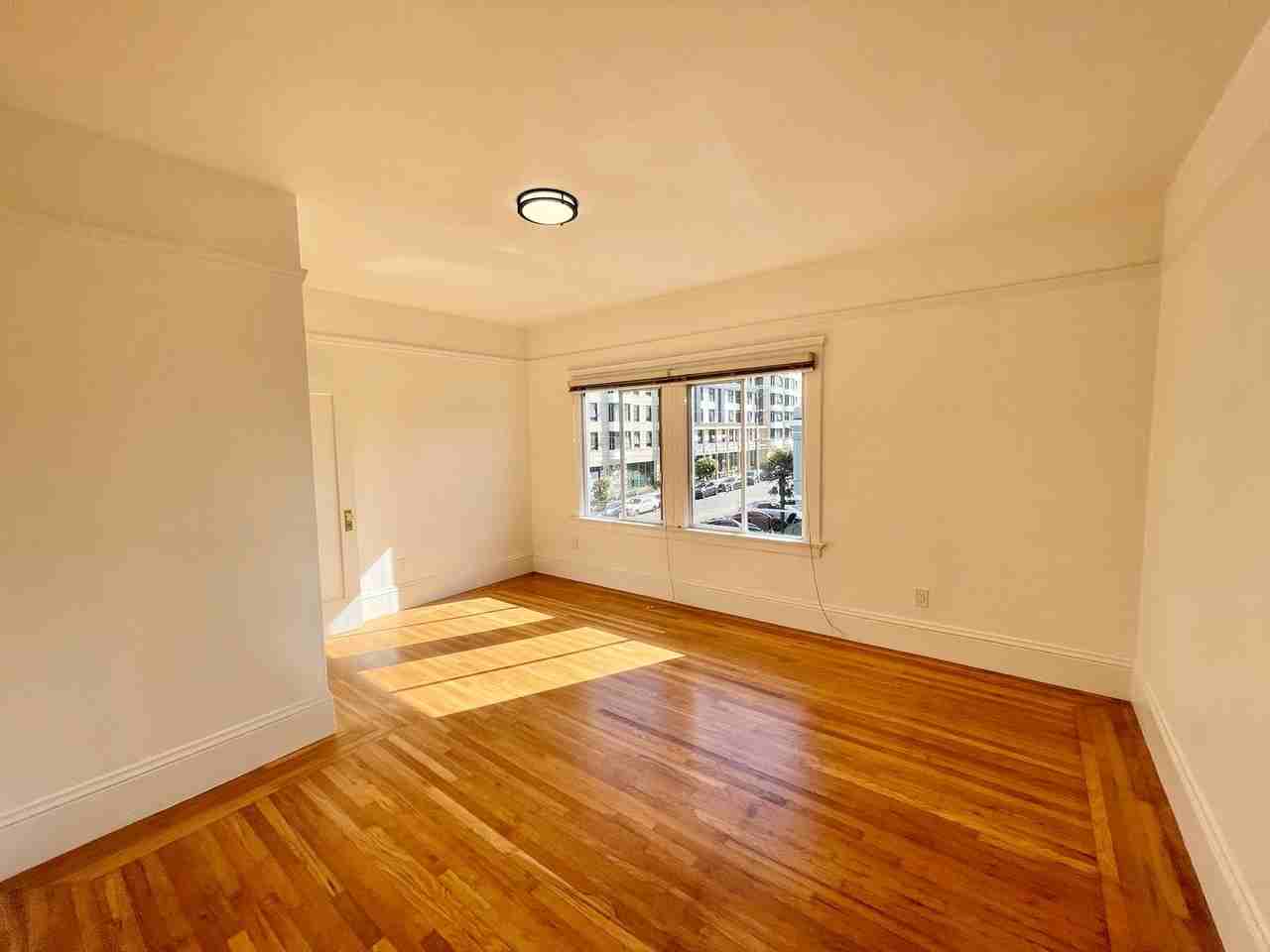 1305 27th Ave - Photo 6 of 20