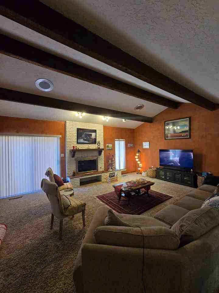 1257 Colonial Pkwy - Photo 7 of 18