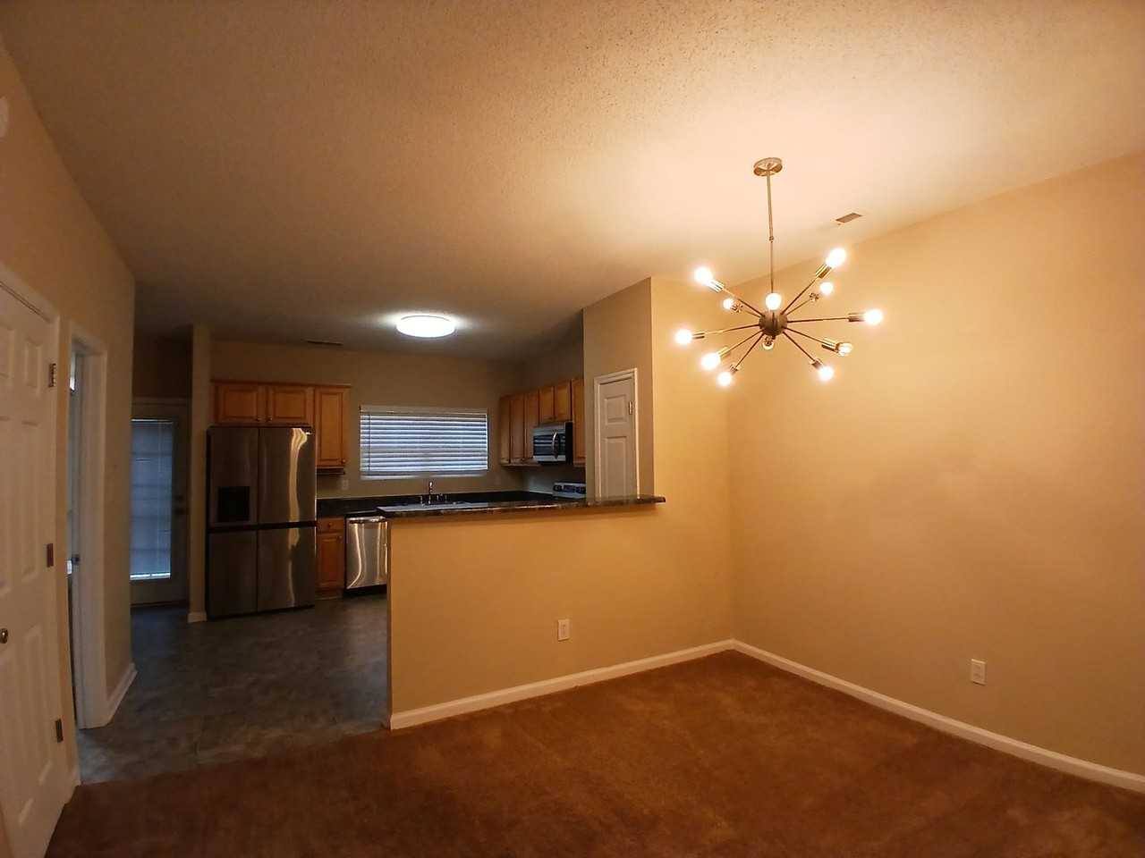 1742 Fielding Way - Photo 3 of 22
