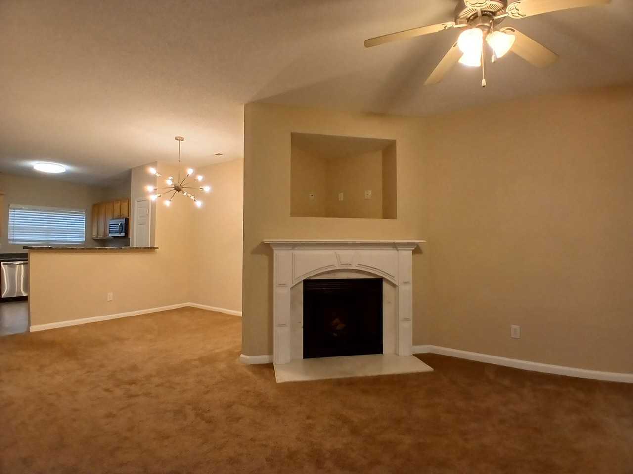 1742 Fielding Way - Photo 6 of 22