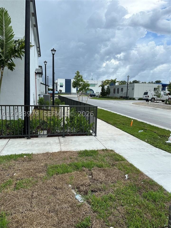 12456 Sw 248th St #5 - Photo 3 of 24