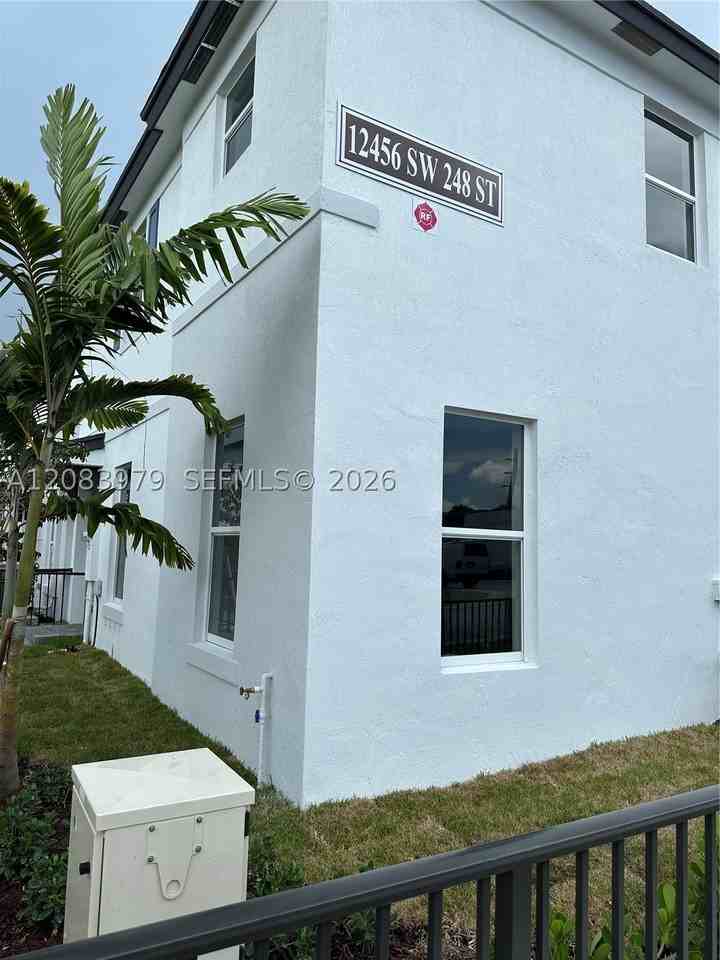 12456 Sw 248th St #5 - Photo 5 of 24