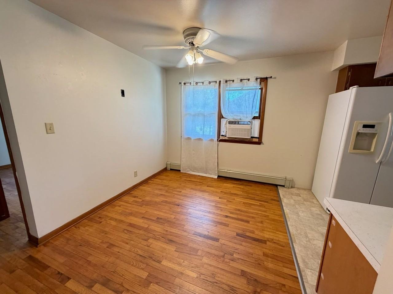 202 Center St - Photo 4 of 13