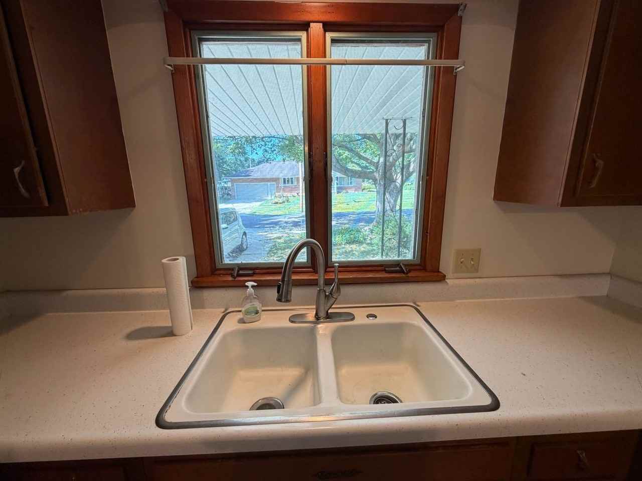 202 Center St - Photo 6 of 13