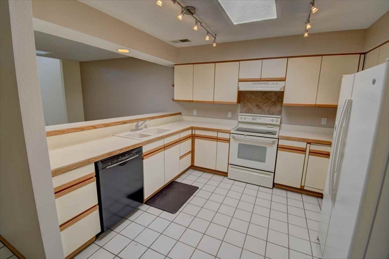 7524 Northridge Ave Ne - Photo 7 of 20