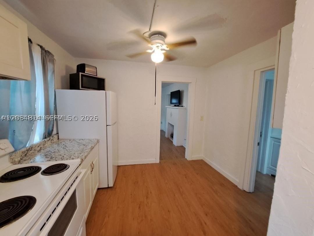 217 Southridge Rd - Photo 4 of 14