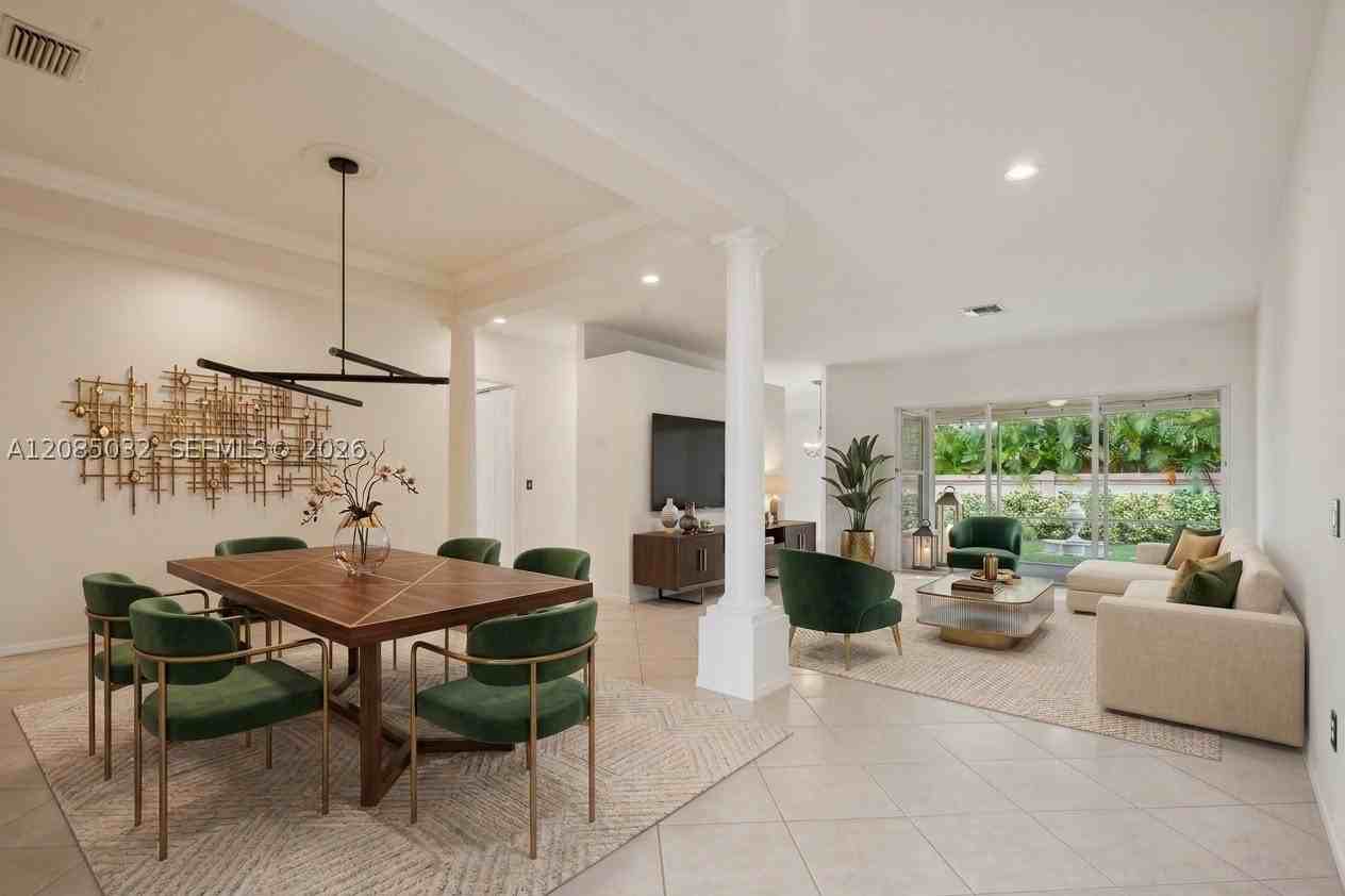 4460 Mariners Cove Dr - Photo 7 of 50