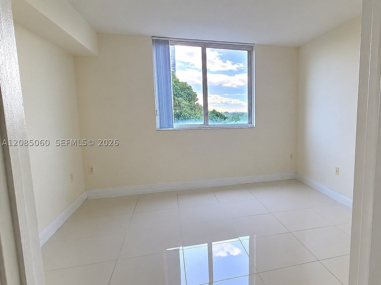 1861 Nw South River Dr #802 - Photo 6 of 10