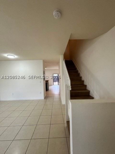 3210 Se 6th St - Photo 4 of 23