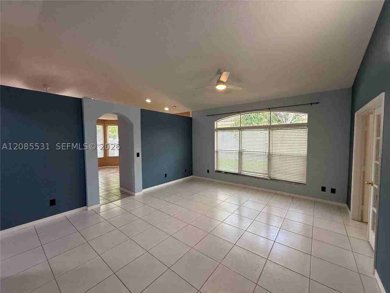 856 Nw 132nd Ave - Photo 7 of 15