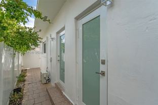 201 Sw 51st Ct #5 - Photo 1 of 1
