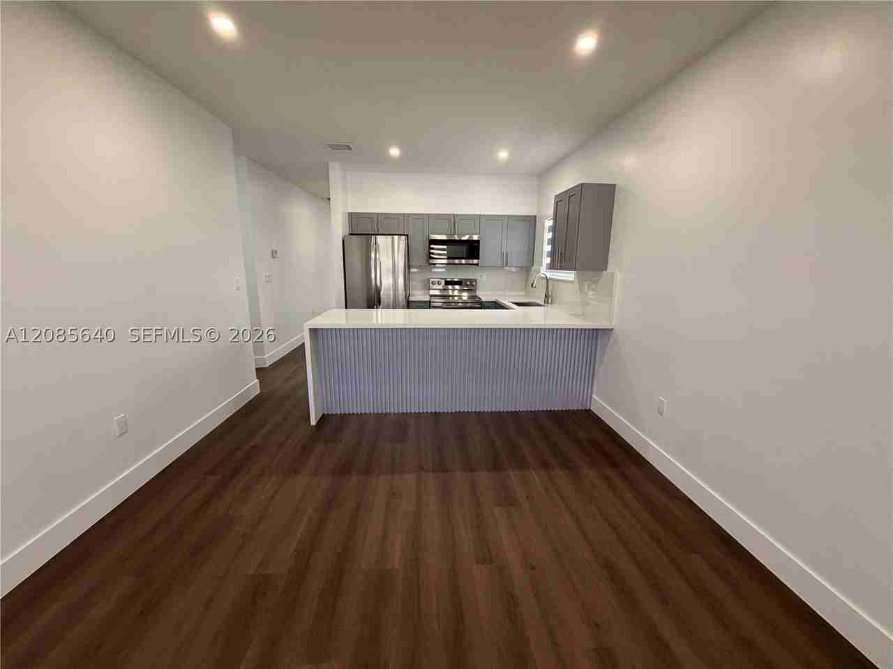 1514 Nw 5th Ave #A - Photo 3 of 21