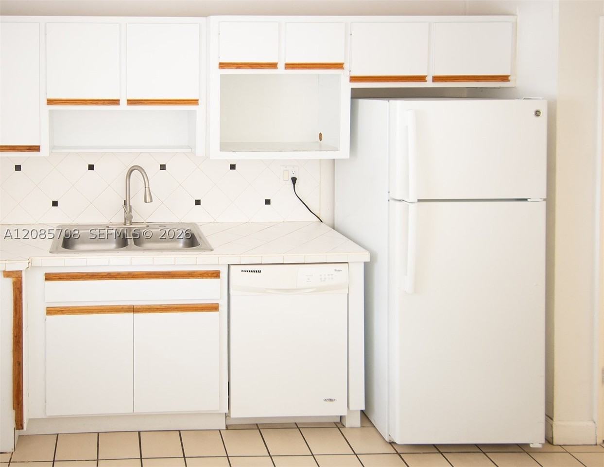 506 Nw 87th Ave #212 - Photo 4 of 18