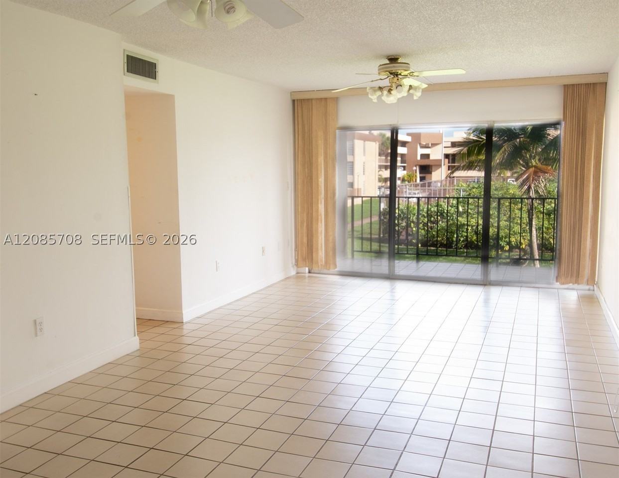 506 Nw 87th Ave #212 - Photo 7 of 18