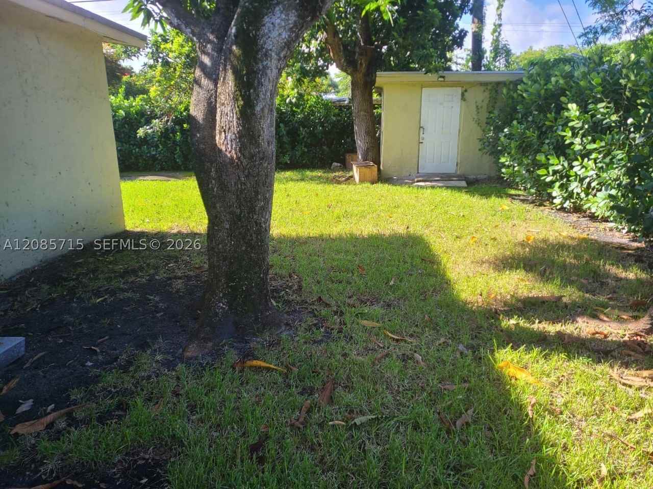 9860 Sw 83rd St #1 - Photo 4 of 11