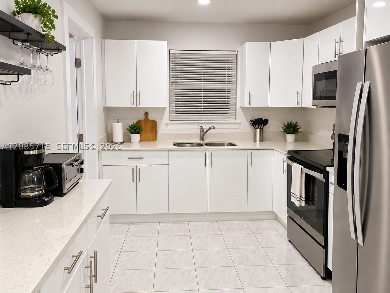 9860 Sw 83rd St #1 - Photo 5 of 11