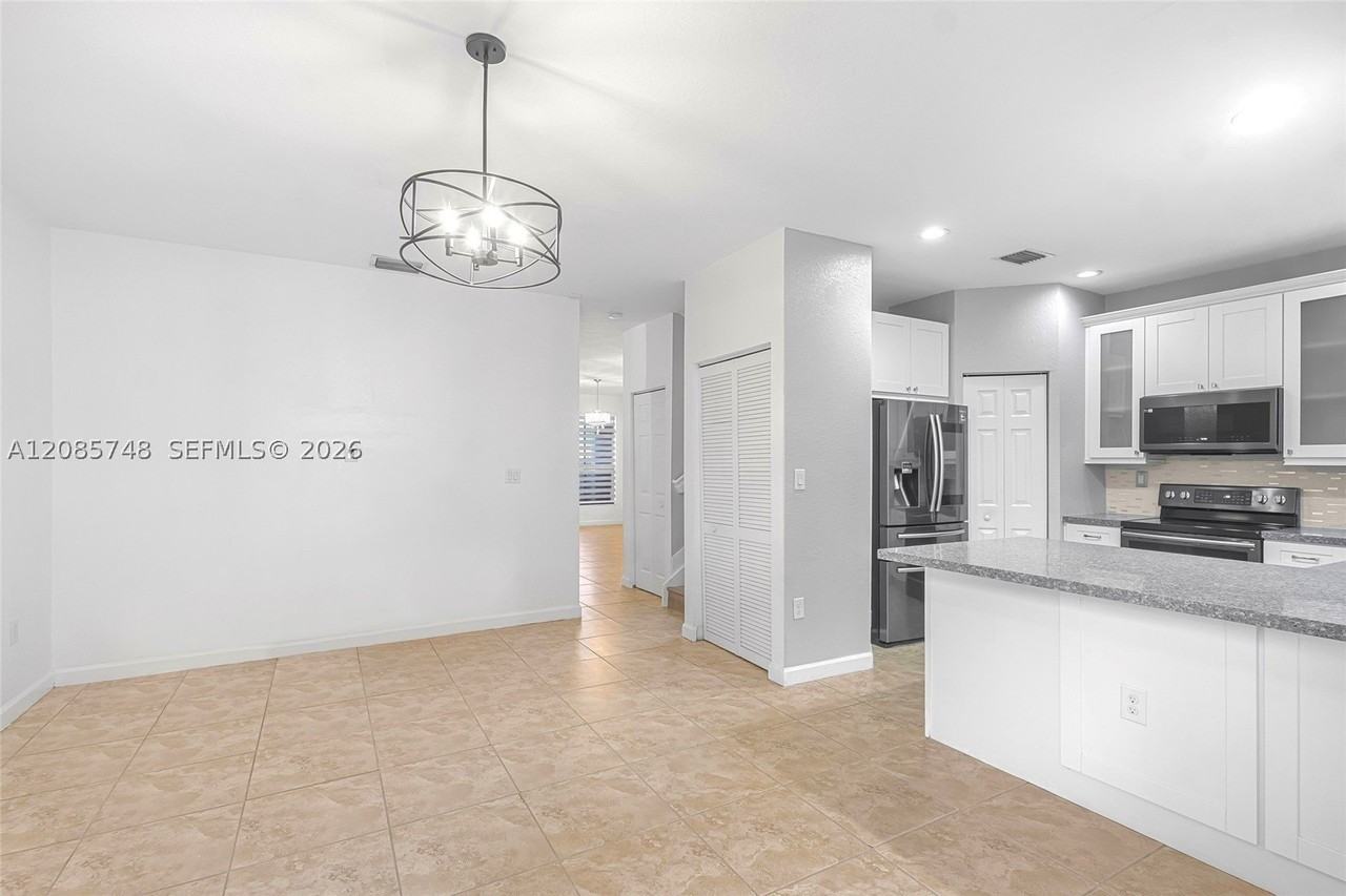 11353 Sw 233rd St #11353 - Photo 5 of 26
