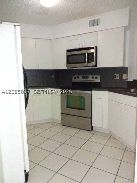 4681 Nw 9th St #208 - Photo 4 of 20