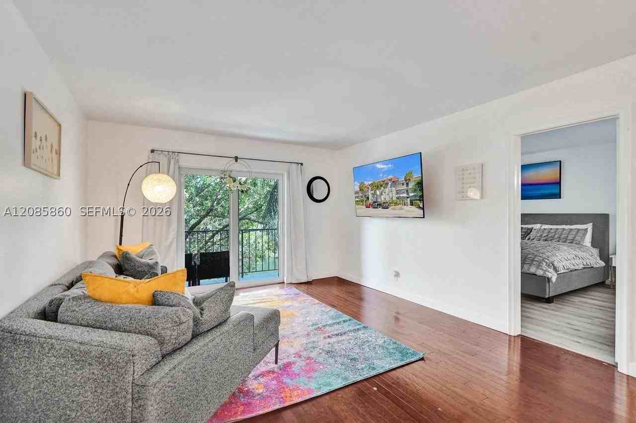 1785 N Andrews Sq #205E - Photo 6 of 27