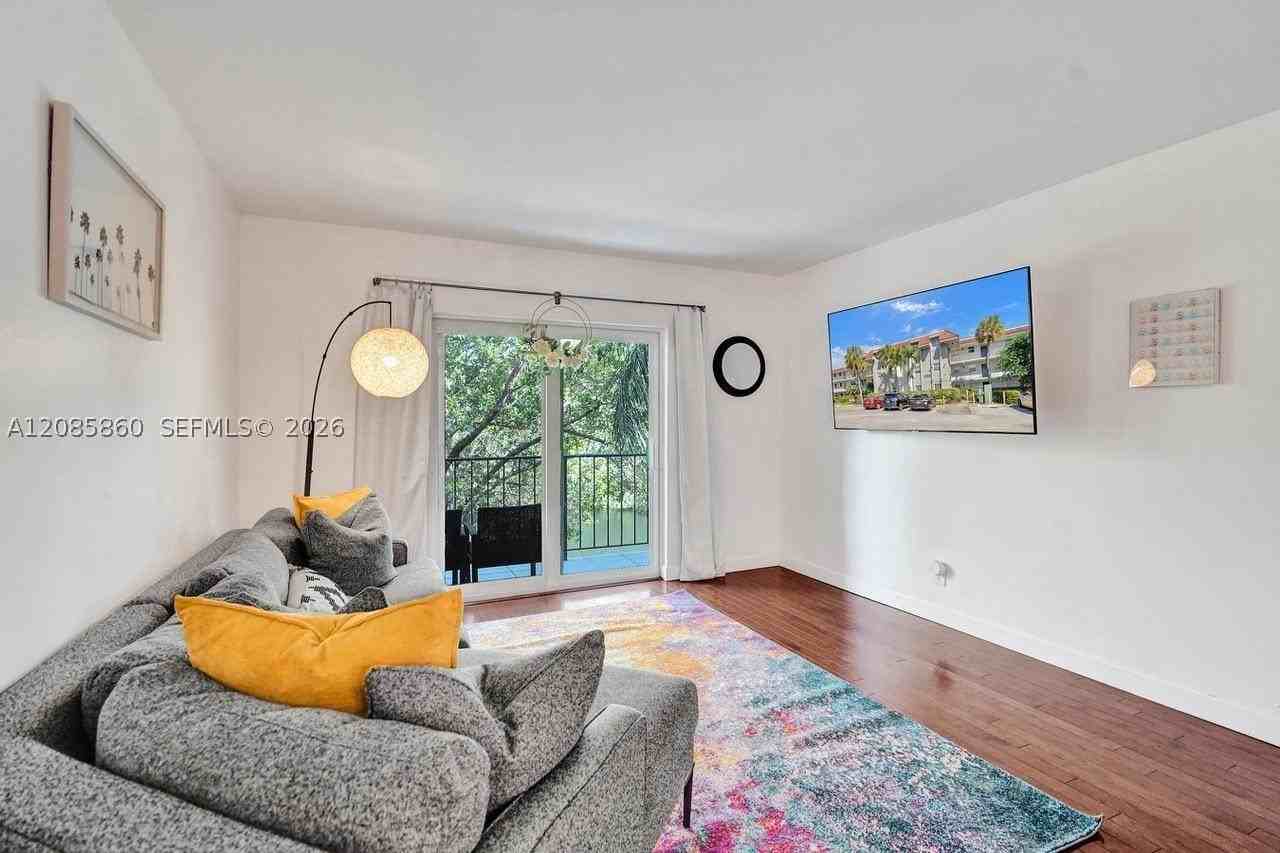 1785 N Andrews Sq #205E - Photo 7 of 27
