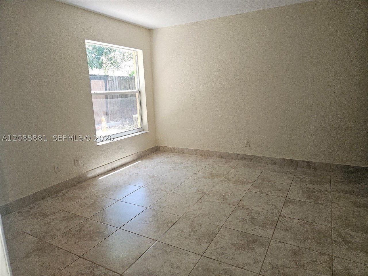 2500 Ne 193rd St #2502 - Photo 6 of 11