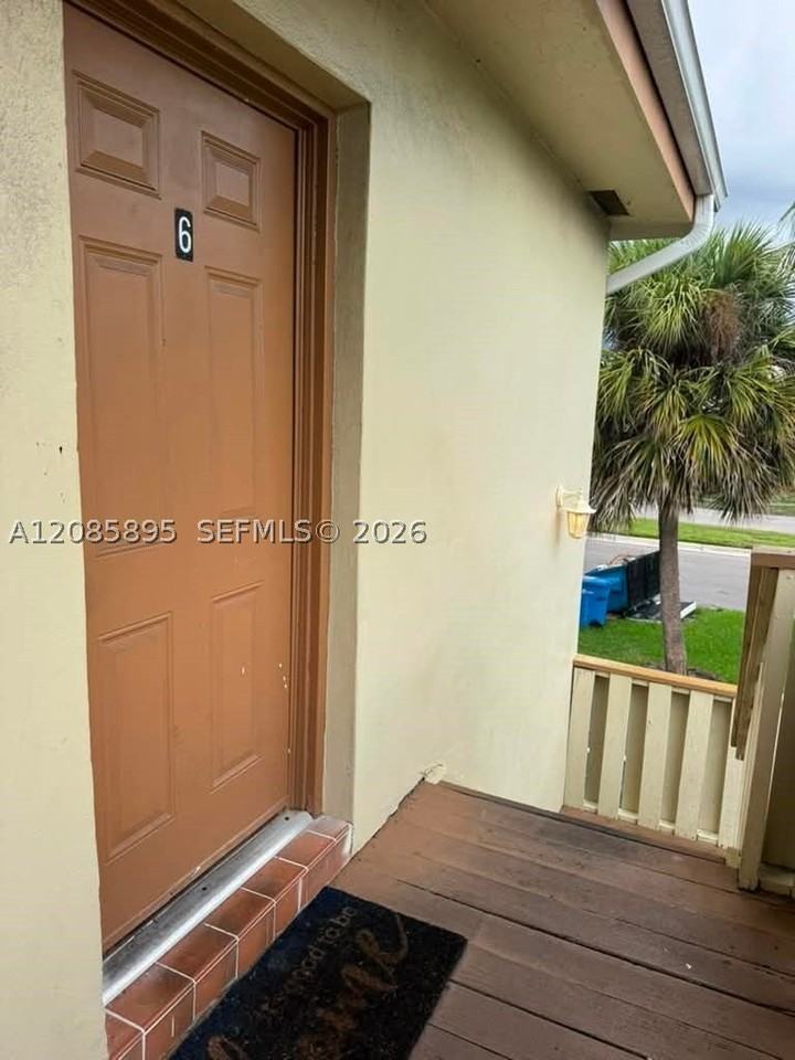1201 Nw 15th Ct #6 - Photo 6 of 18