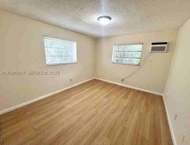 685 Ne 85th St #1 - Photo 5 of 7
