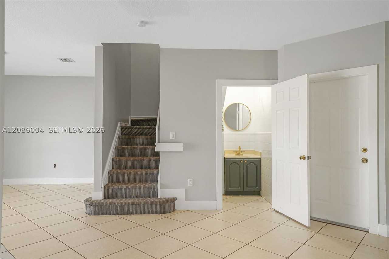 3891 Sw 147th Ave #11 - Photo 4 of 32