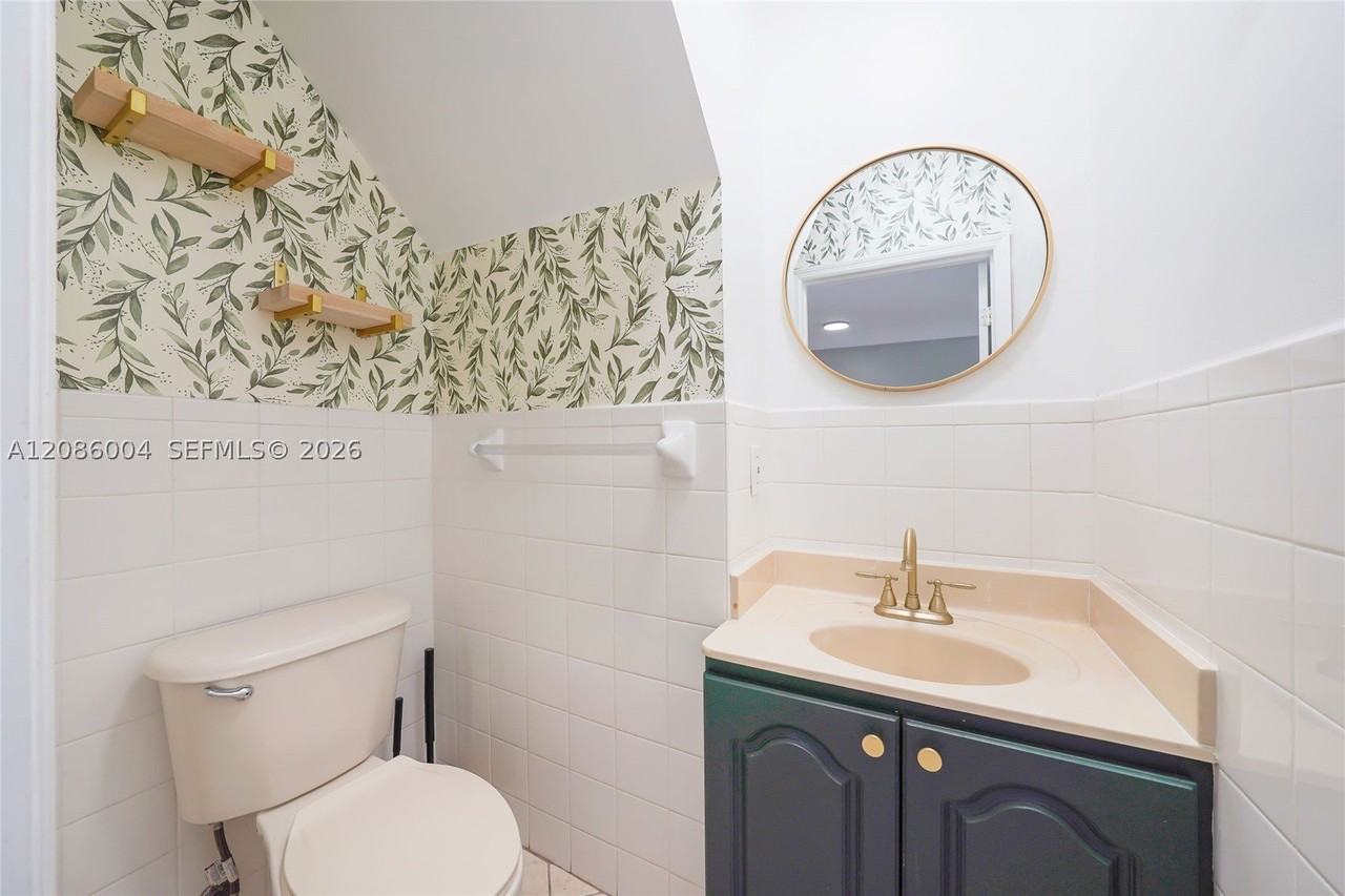 3891 Sw 147th Ave #11 - Photo 5 of 32