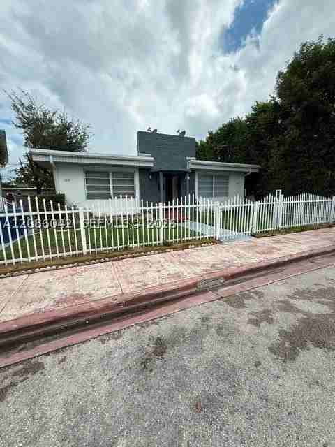 1995 Marseille Dr #8
