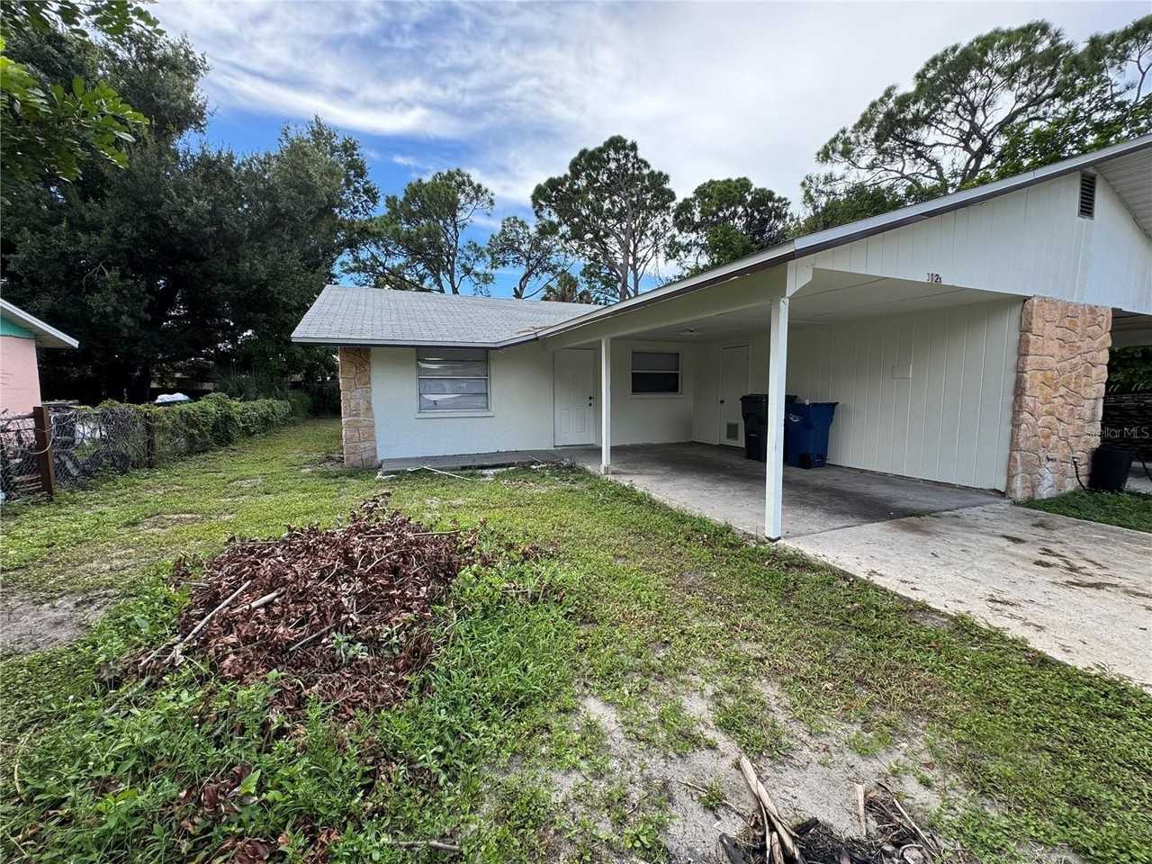 312 60th Avenue Dr W #A - Photo 2 of 10