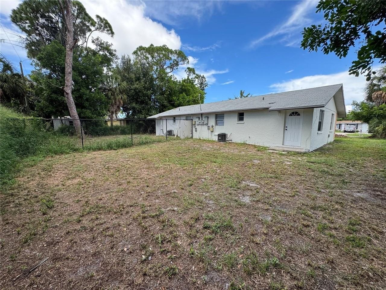 312 60th Avenue Dr W #A - Photo 4 of 10
