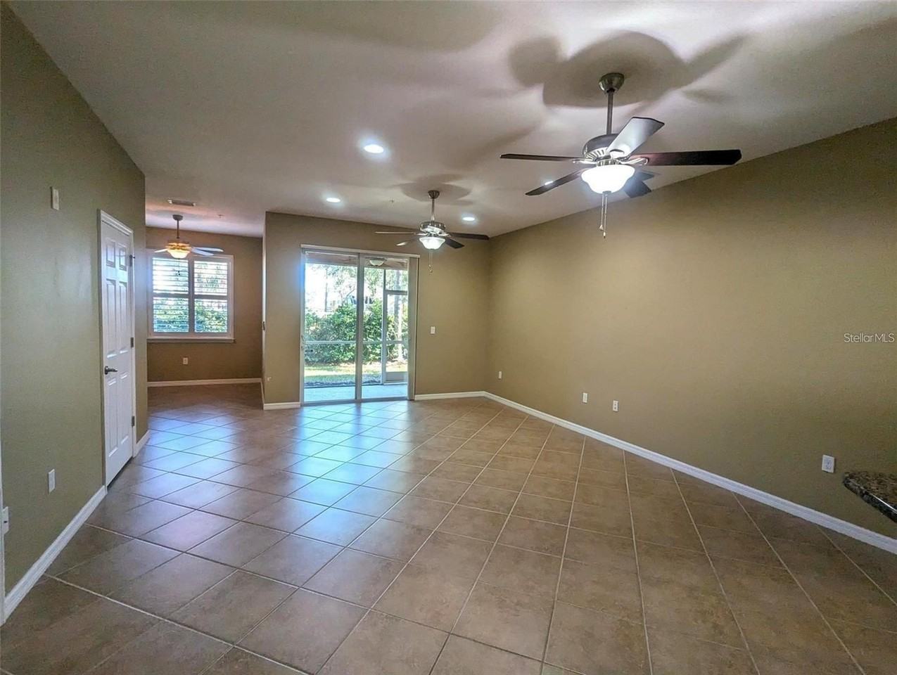 7810 Moonstone Dr #6-103 - Photo 4 of 21