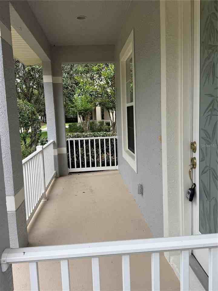 3132 Connemara Dr - Photo 3 of 20