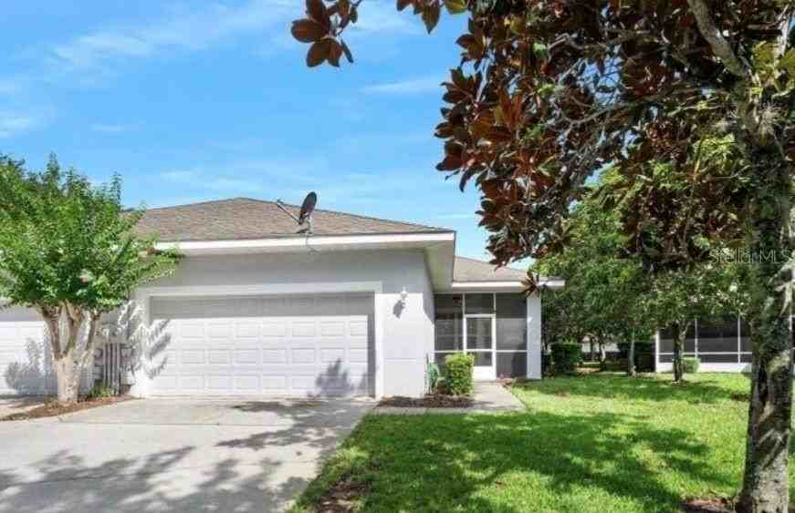 3132 Connemara Dr - Photo 5 of 20