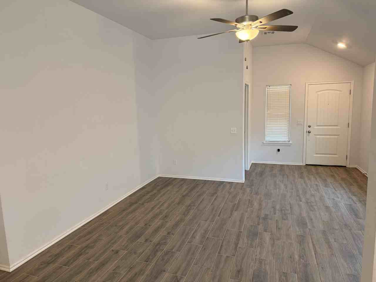 2544 Nw 199th St #1 - Photo 5 of 20
