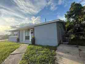 2302 E Dana Dr - Photo 1 of 1