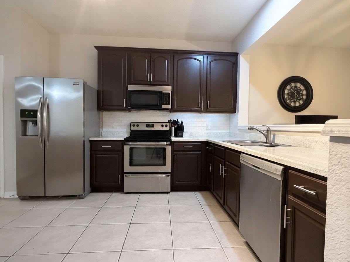 6360 Ranelagh Dr #102 - Photo 5 of 25